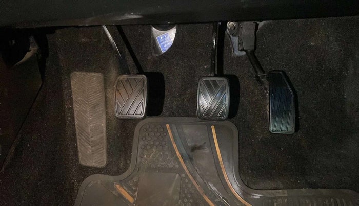 2019 Maruti Baleno ZETA PETROL 1.2, Petrol, Manual, 38,724 km, Pedals