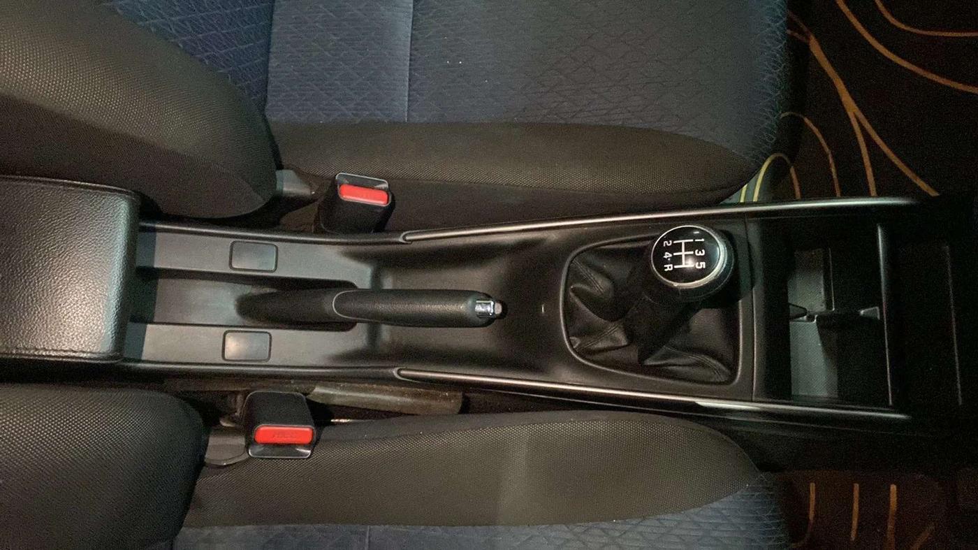 2019 Maruti Baleno ZETA PETROL 1.2, Petrol, Manual, 38,724 km, Gear Lever