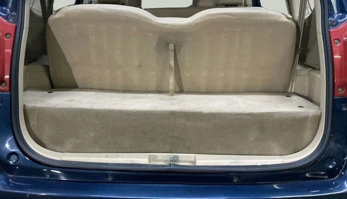 2017 Maruti Ertiga VXI CNG, CNG, Manual, 87,619 km, Boot Inside