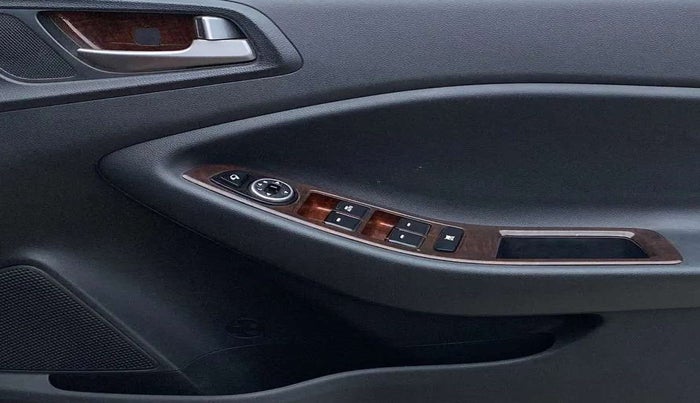 2016 Hyundai i20 Active 1.2 SX, Petrol, Manual, 22,126 km, Driver Side Door Panels Control