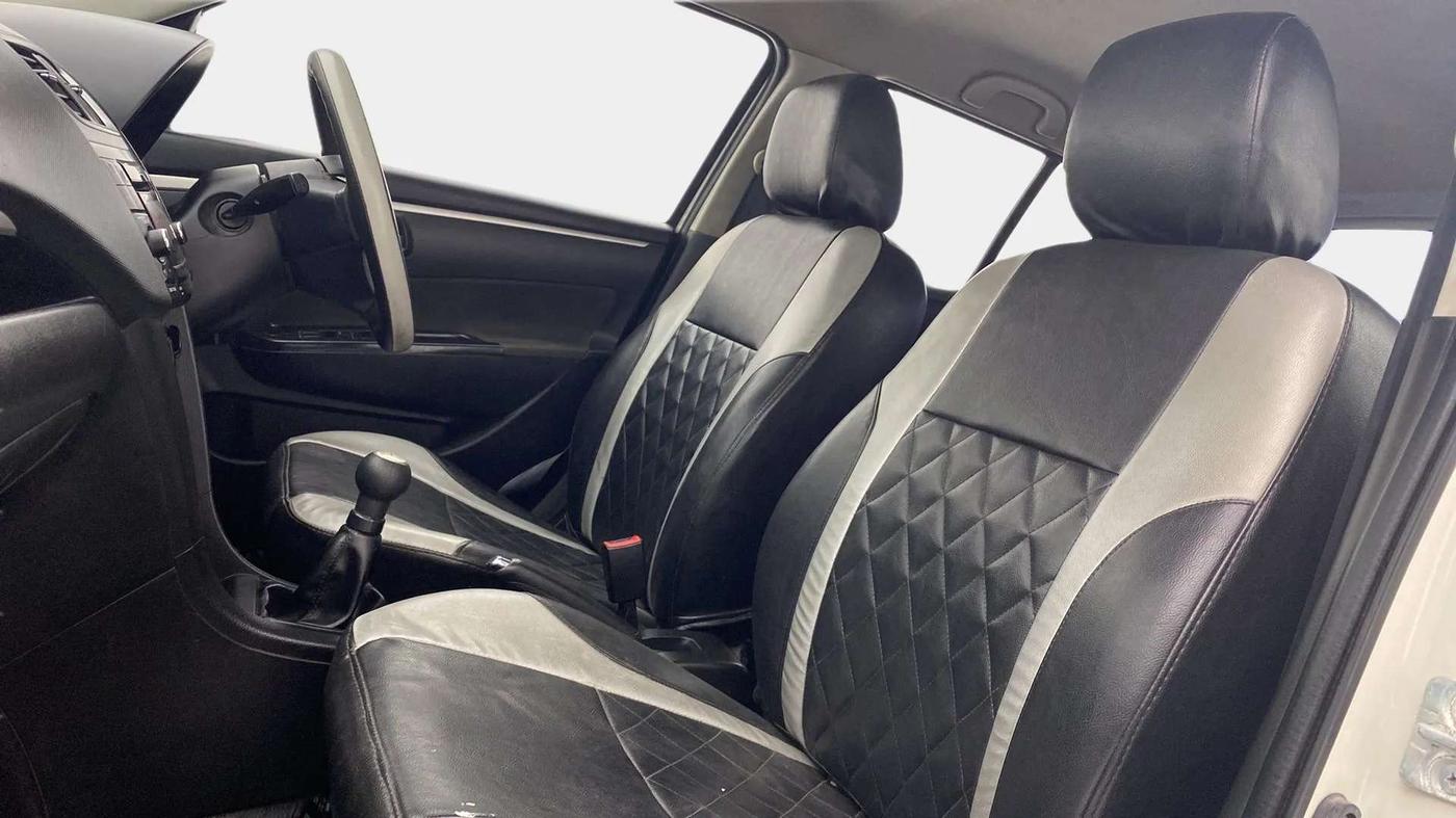 2015 Maruti Swift VXI, Petrol, Manual, 63,138 km, Right Side Front Door Cabin