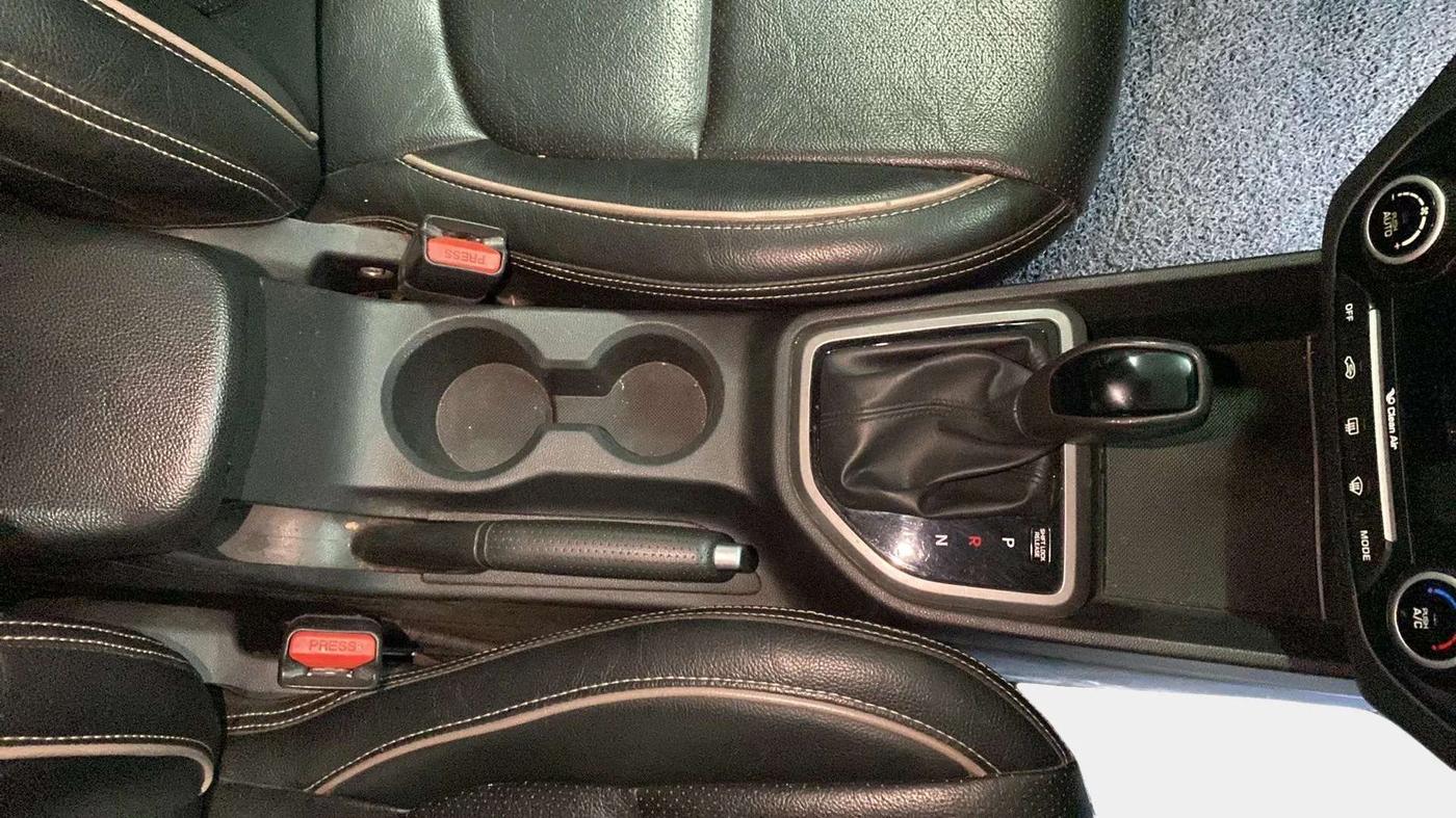 2018 Hyundai Creta SX PLUS AT 1.6 DIESEL, Diesel, Automatic, 56,631 km, Gear Lever