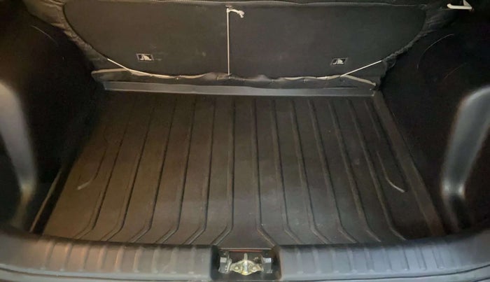2021 KIA SONET HTX 1.0 IMT, Petrol, Manual, 31,488 km, Boot Inside