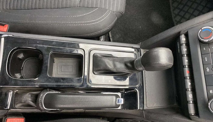 2022 Mahindra XUV700 AX 5 P AT 5 STR, Petrol, Automatic, 6,966 km, Gear Lever