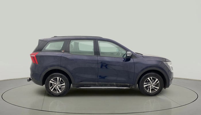 2022 Mahindra XUV700 AX 5 P AT 5 STR, Petrol, Automatic, 6,966 km, Right Side View