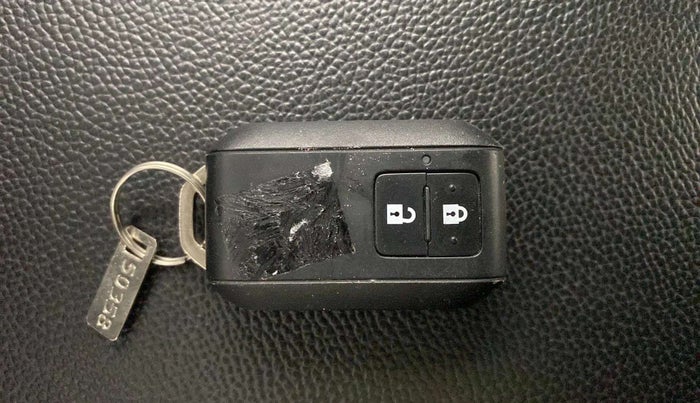 2019 Maruti Baleno ZETA PETROL 1.2, Petrol, Manual, 22,786 km, Key Close Up