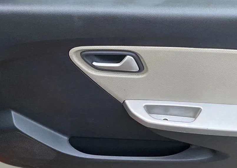 2014 Maruti Alto K10 VXI (O), Petrol, Manual, 14,628 km, Driver Side Door Panels Control