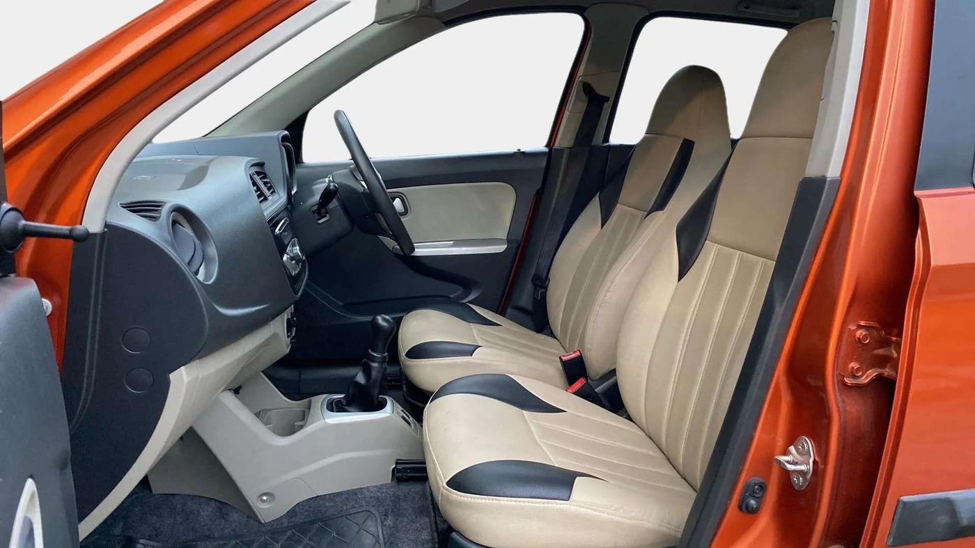 2014 Maruti Alto K10 VXI (O), Petrol, Manual, 14,628 km, Right Side Front Door Cabin