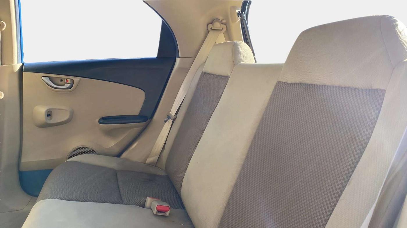 2015 Honda Brio VX AT, Petrol, Automatic, 16,174 km, Right Side Rear Door Cabin