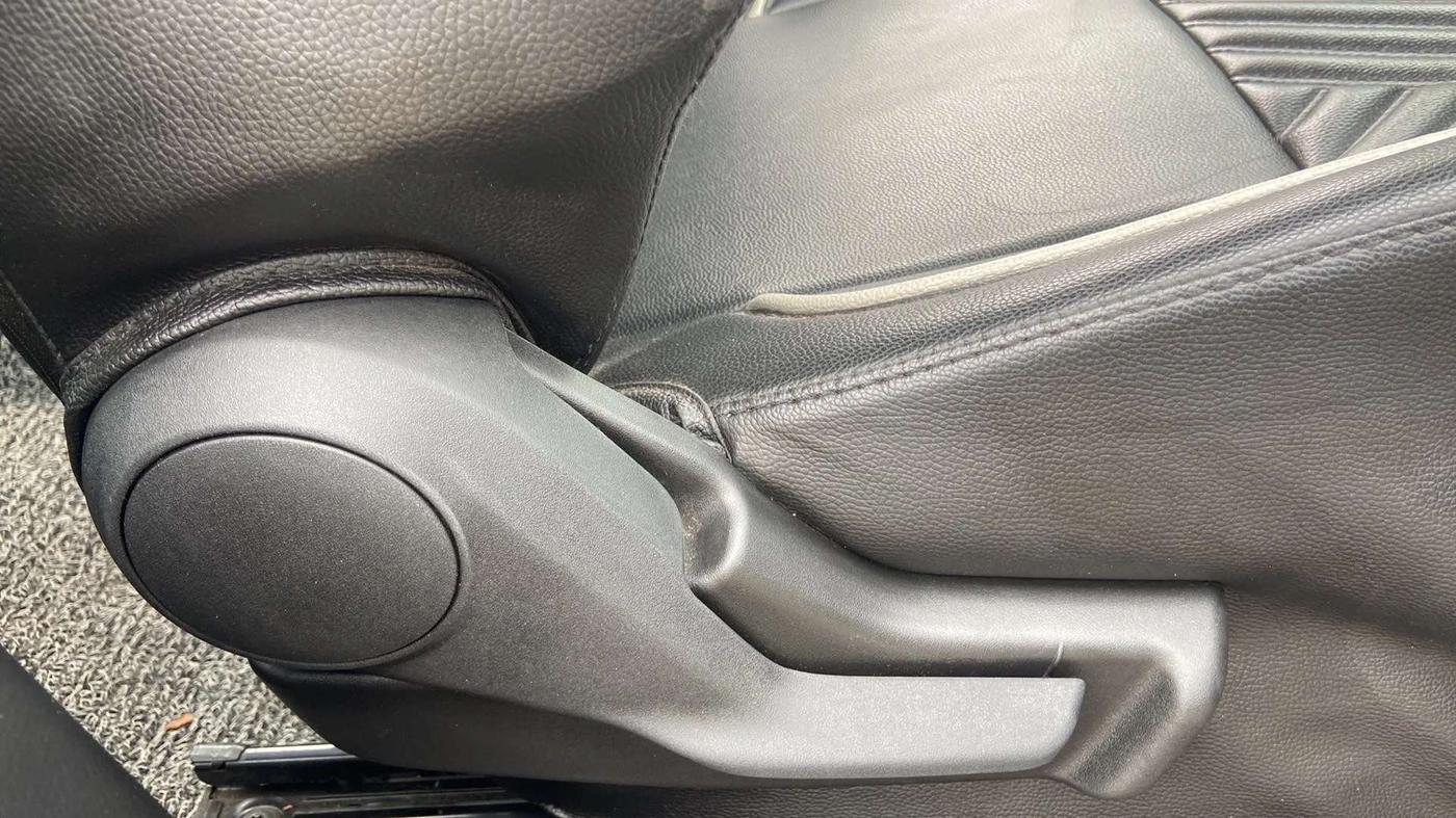 2022 Maruti IGNIS ZETA 1.2, Petrol, Manual, 20,035 km, Driver Side Adjustment Panel