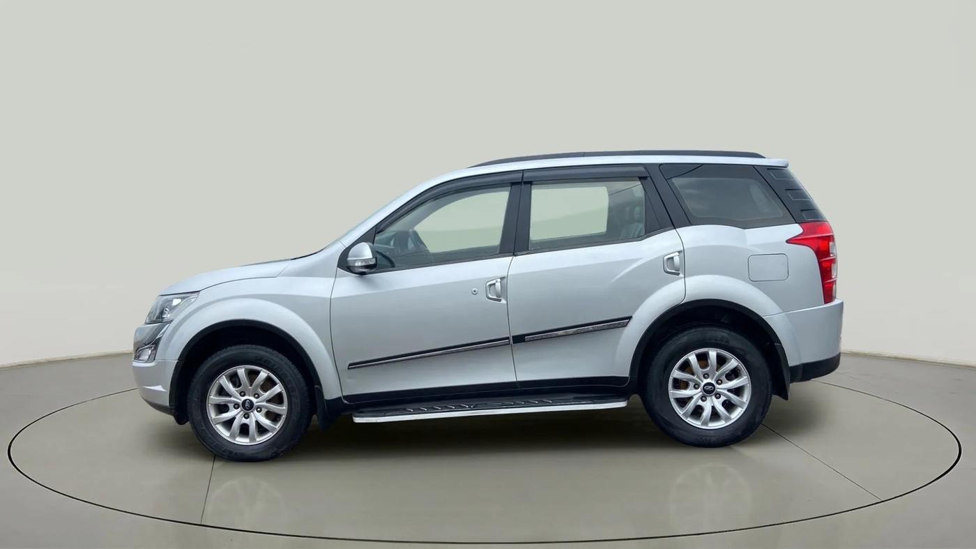 2017 Mahindra XUV500 W9, Diesel, Manual, 81,791 km, Left Side