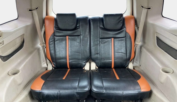 2017 Mahindra XUV500 W9, Diesel, Manual, 81,791 km, Third Seat Row ( optional )