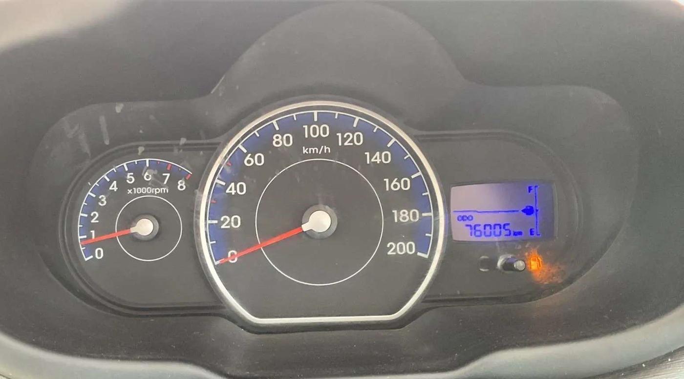 2011 Hyundai i10 SPORTZ 1.2, Petrol, Manual, 76,215 km, Odometer Image