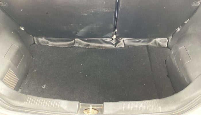 2018 Maruti IGNIS DELTA 1.2, Petrol, Manual, 47,928 km, Boot Inside
