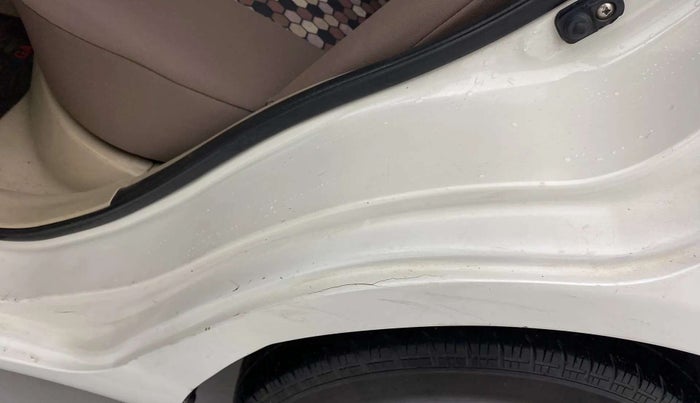 2014 Maruti Swift Dzire VXI, Petrol, Manual, 90,278 km, Left C pillar - Slightly dented