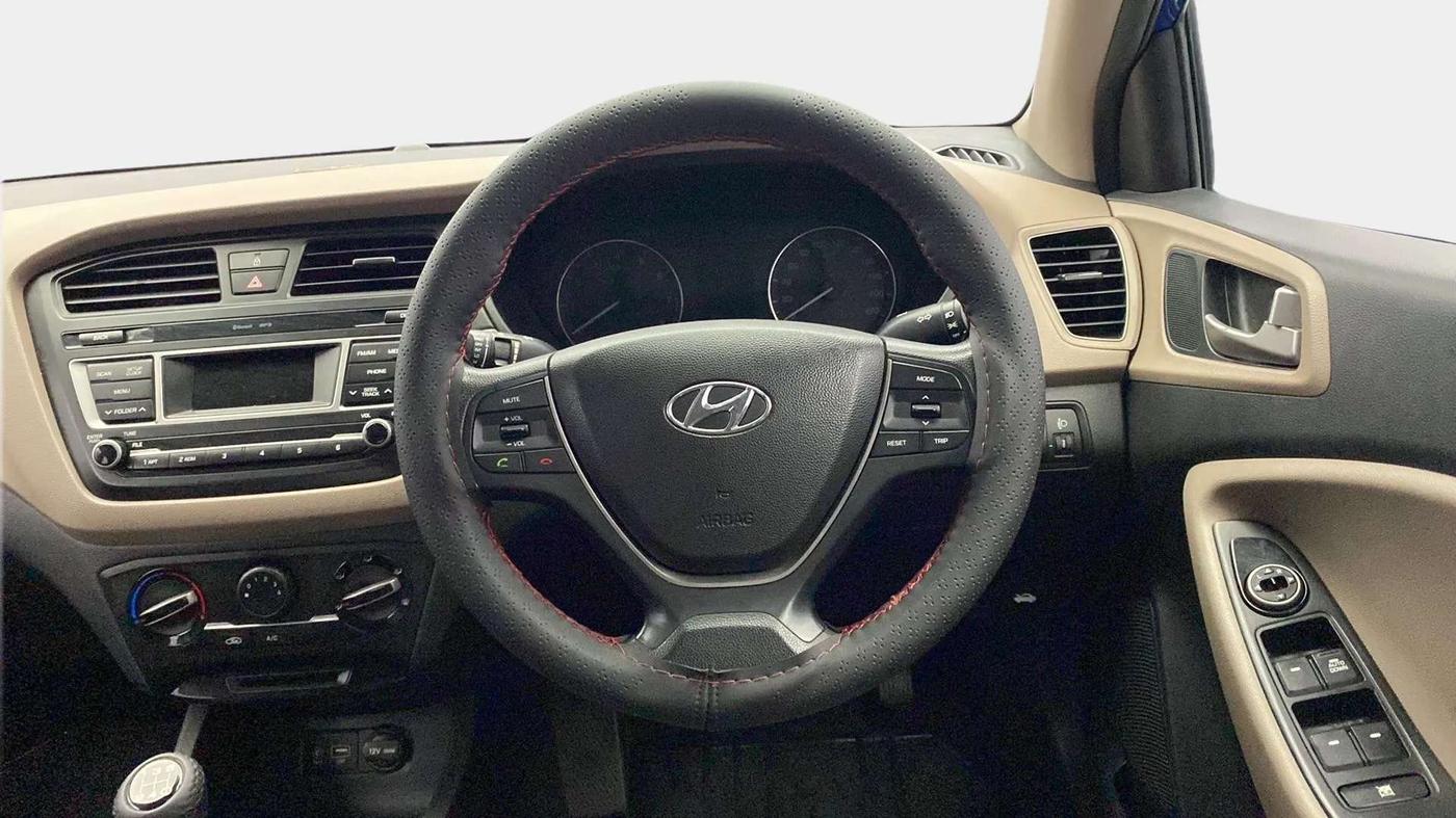 2016 Hyundai Elite i20 MAGNA 1.2, Petrol, Manual, 81,354 km, Steering Wheel Close Up