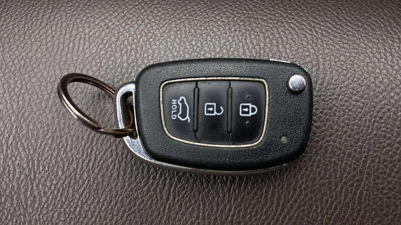 2016 Hyundai Elite i20 MAGNA 1.2, Petrol, Manual, 81,354 km, Key Close Up