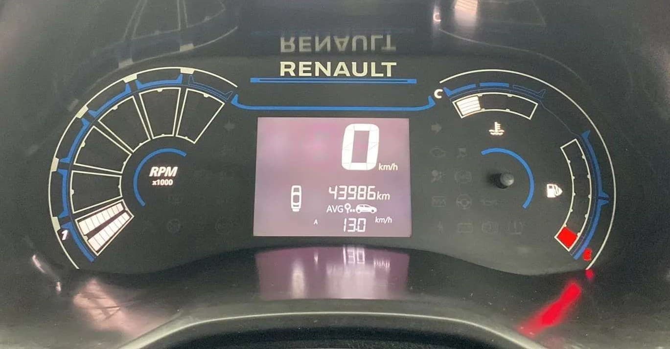 2021 Renault TRIBER RXT, Petrol, Manual, 44,137 km, Odometer Image