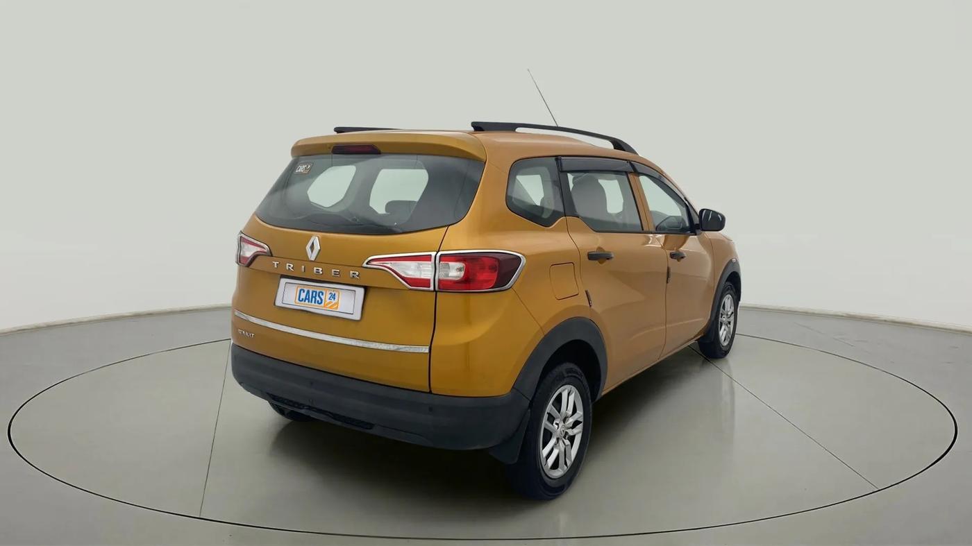 2021 Renault TRIBER RXT, Petrol, Manual, 44,137 km, Right Back Diagonal
