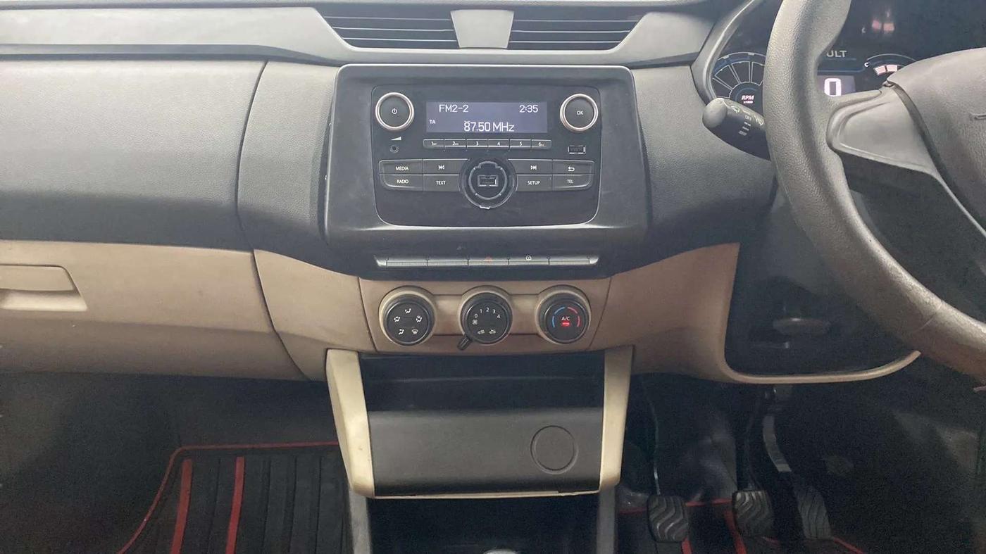 2021 Renault TRIBER RXT, Petrol, Manual, 44,137 km, Air Conditioner