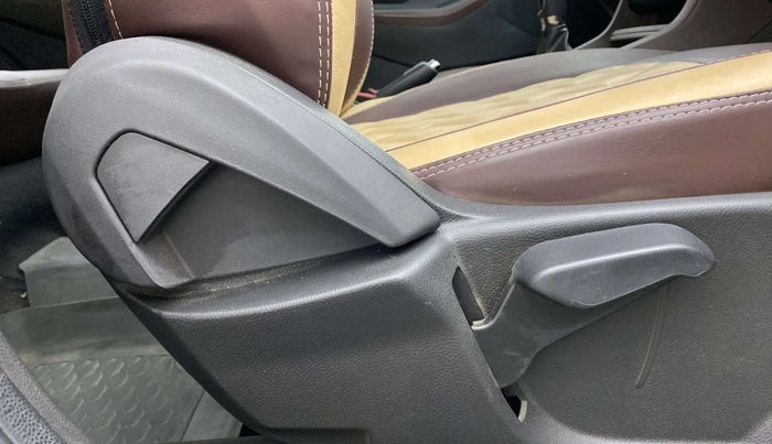 2018 Ford FREESTYLE TITANIUM 1.2 PETROL, Petrol, Manual, 20,876 km, Driver Side Adjustment Panel