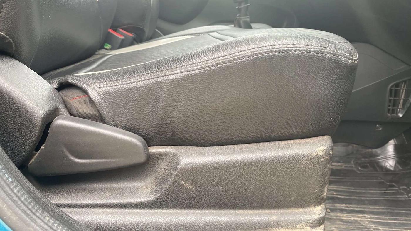 2021 Renault Kwid RXT 1.0 (O), Petrol, Manual, 11,471 km, Driver Side Adjustment Panel