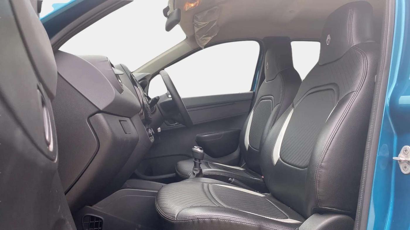 2021 Renault Kwid RXT 1.0 (O), Petrol, Manual, 11,471 km, Right Side Front Door Cabin