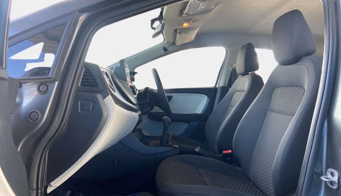 2022 Tata ALTROZ XE PETROL, Petrol, Manual, 18,709 km, Right Side Front Door Cabin