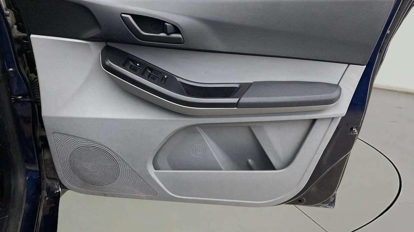 2023 Tata Tiago XTA PETROL, Petrol, Automatic, 28,142 km, Driver Side Door Panels Control