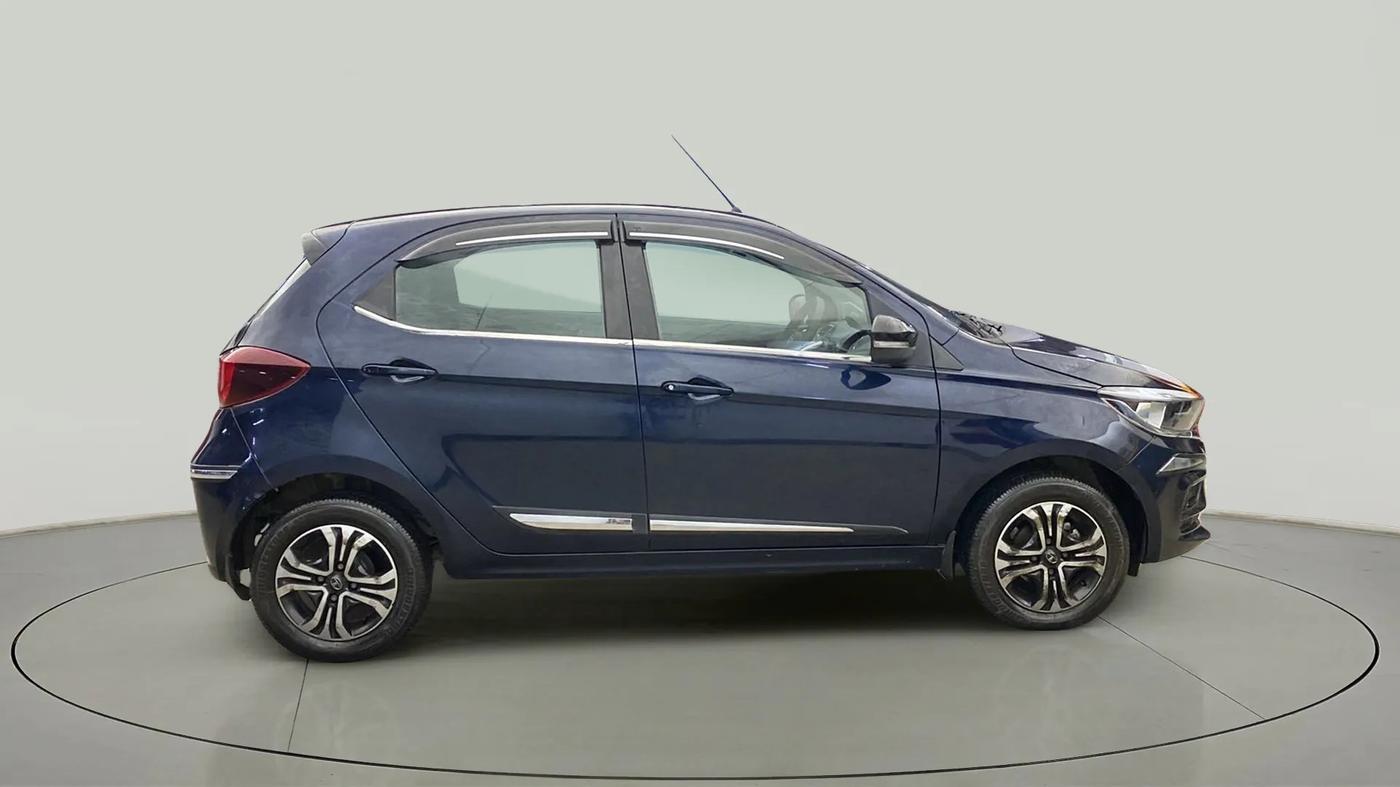 2023 Tata Tiago XTA PETROL, Petrol, Automatic, 28,142 km, Right Side View