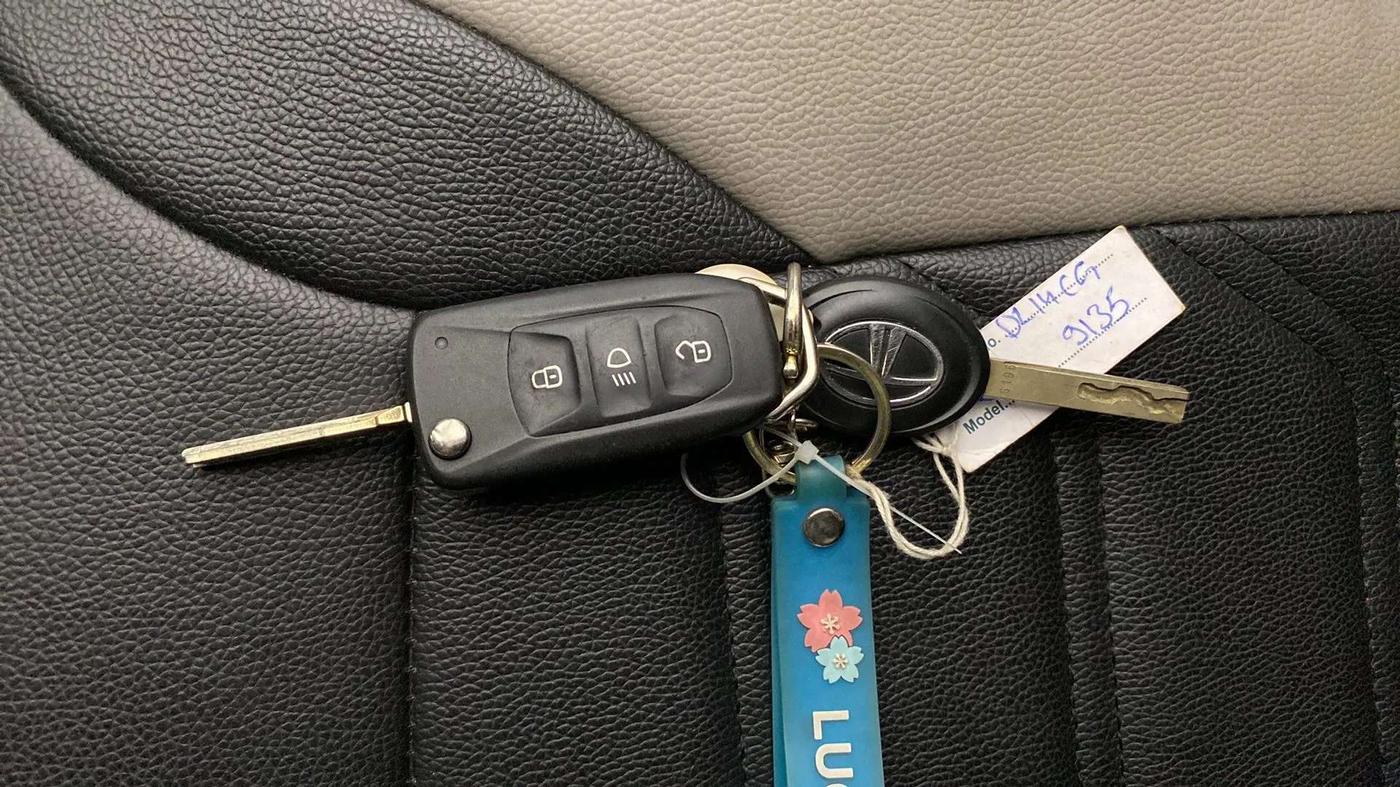 2023 Tata Tiago XTA PETROL, Petrol, Automatic, 28,142 km, Key Close Up