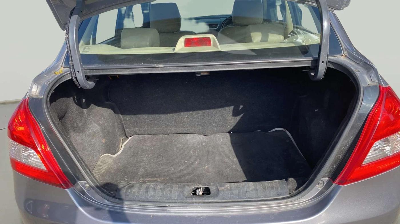 2014 Maruti Swift Dzire VXI, Petrol, Manual, 77,832 km, Boot Inside