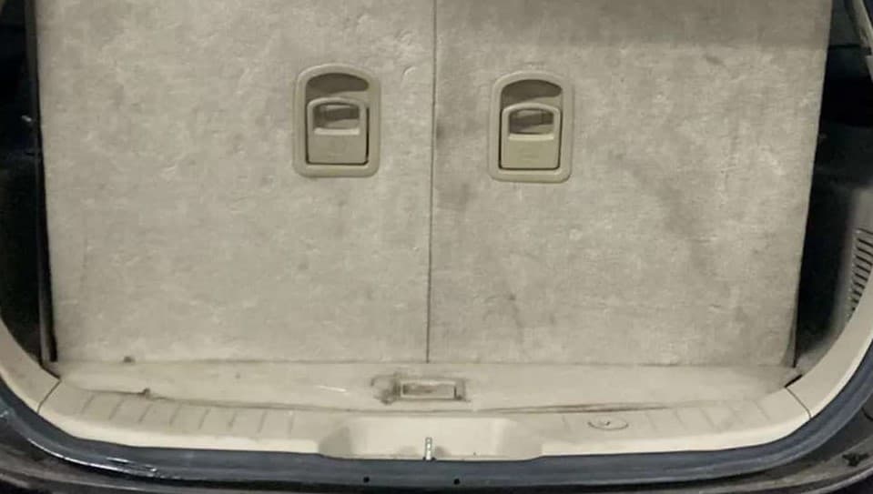 2018 Mahindra XUV500 W6, Diesel, Manual, 68,671 km, Boot Inside