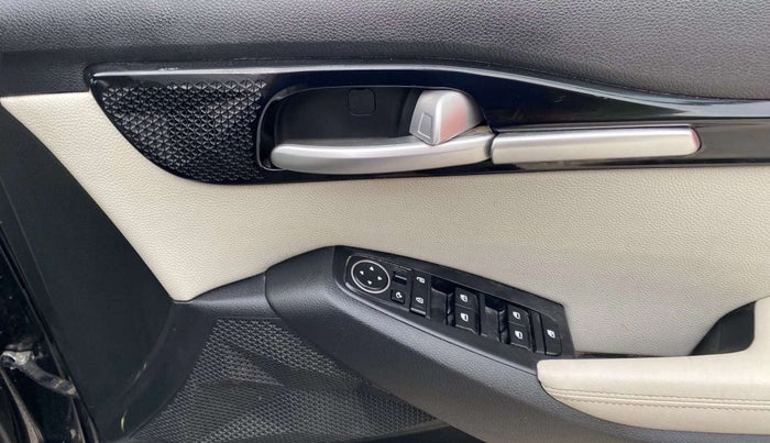 2022 KIA SELTOS HTX 1.5 PETROL, Petrol, Manual, 58,694 km, Driver Side Door Panels Control