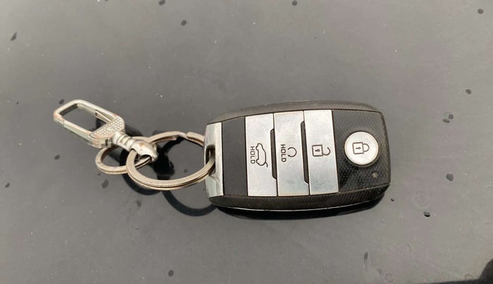 2022 KIA SELTOS HTX 1.5 PETROL, Petrol, Manual, 58,694 km, Key Close Up