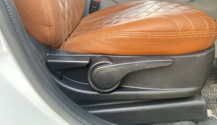 2019 Tata NEXON XZ PLUS PETROL, Petrol, Manual, 29,913 km, Driver Side Adjustment Panel