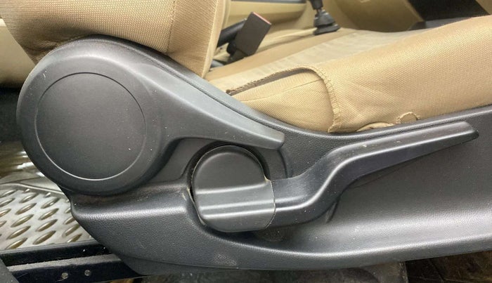 2018 Honda Amaze 1.2L I-VTEC VX, Petrol, Manual, 43,273 km, Driver Side Adjustment Panel