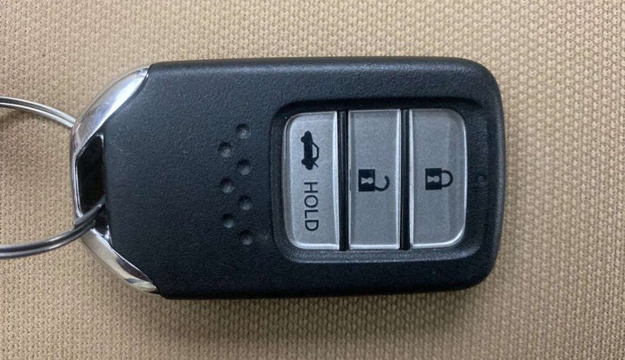 2018 Honda Amaze 1.2L I-VTEC VX, Petrol, Manual, 43,273 km, Key Close Up