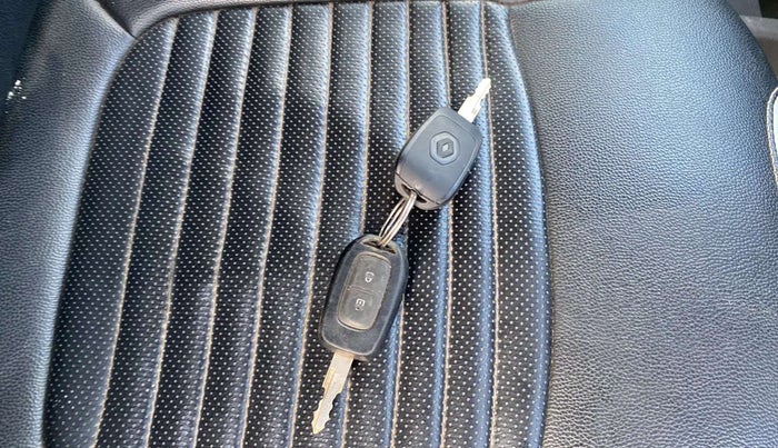2015 Renault Kwid RXT 0.8, Petrol, Manual, 39,326 km, Key Close Up