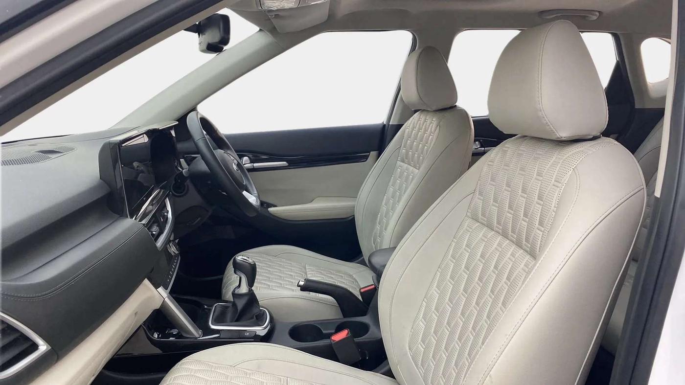 2020 KIA SELTOS HTX 1.5 PETROL, Petrol, Manual, 51,917 km, Right Side Front Door Cabin