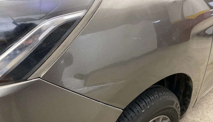 2019 Maruti Ertiga ZXI+ SHVS, Petrol, Manual, 55,226 km, Left fender - Slightly dented