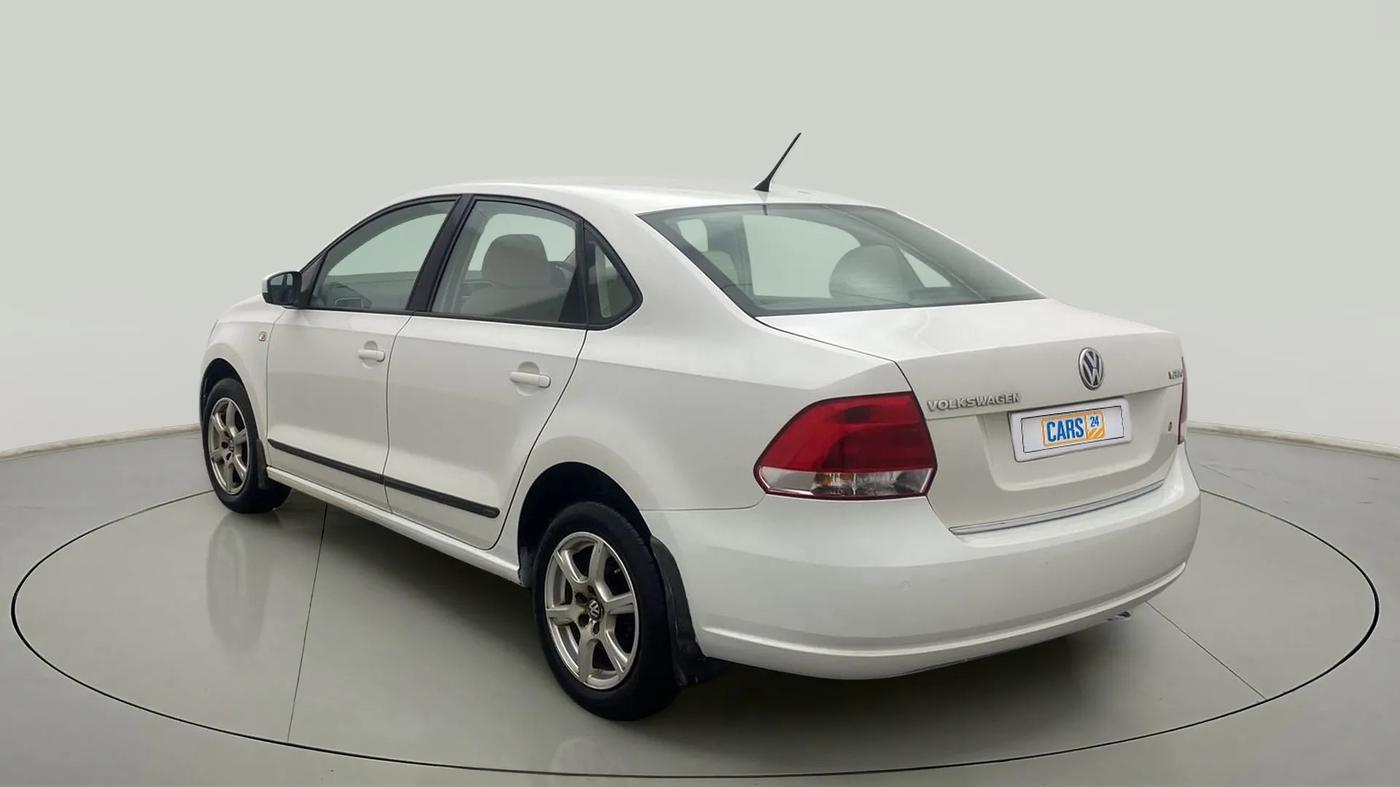 2013 Volkswagen Vento HIGHLINE 1.6 MPI, Petrol, Manual, 99,452 km, Left Back Diagonal