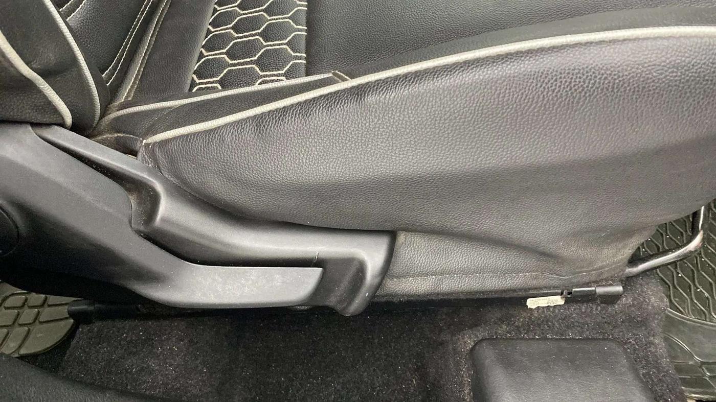 2018 Maruti Baleno DELTA PETROL 1.2, Petrol, Manual, 40,833 km, Driver Side Adjustment Panel