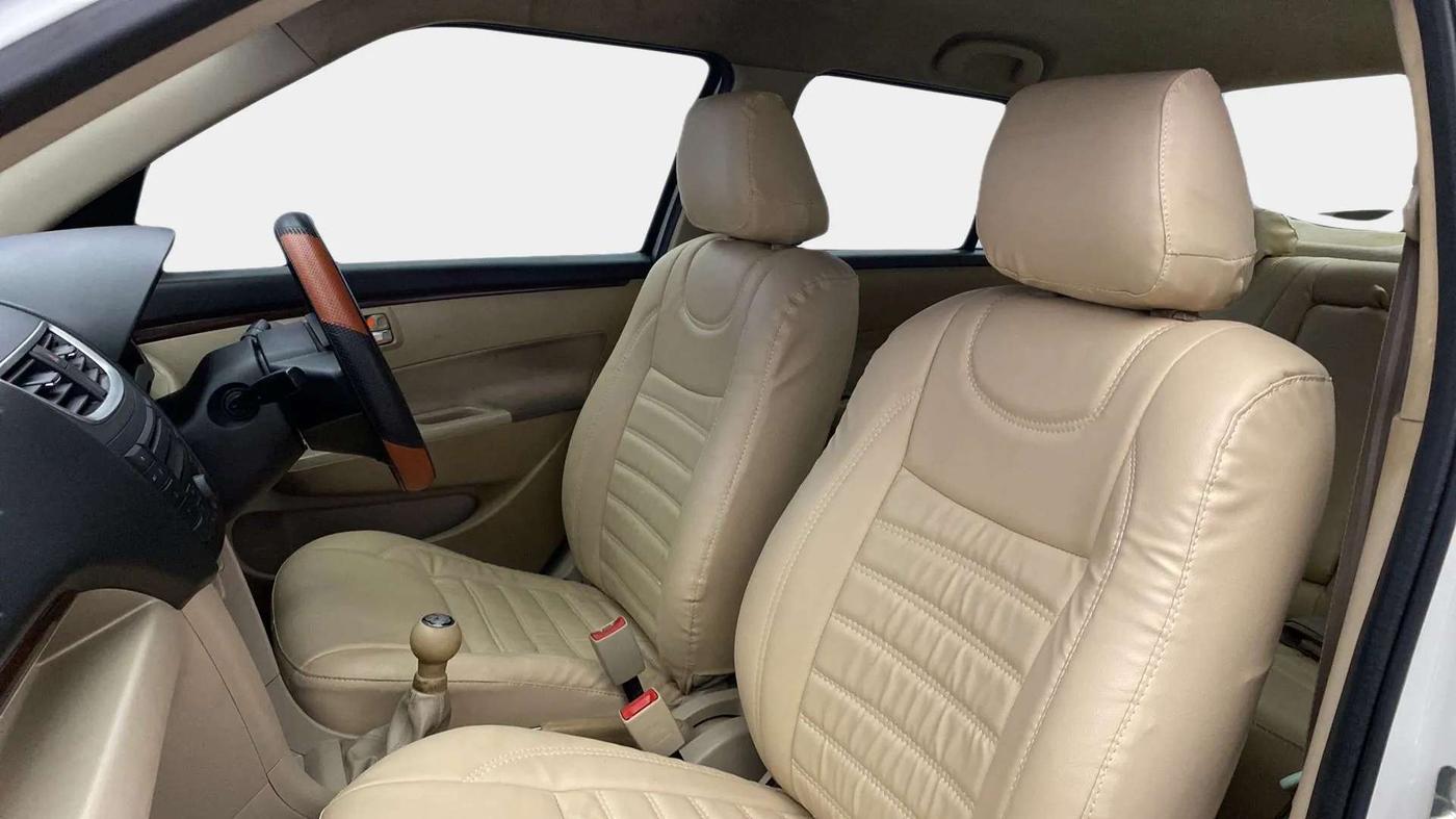 2014 Maruti Swift Dzire VDI, Diesel, Manual, 56,621 km, Right Side Front Door Cabin