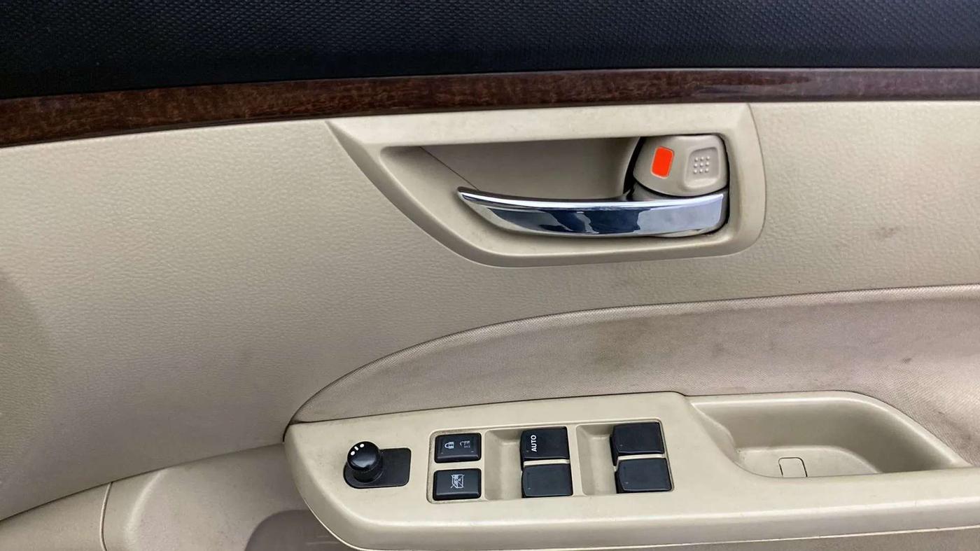 2014 Maruti Swift Dzire VDI, Diesel, Manual, 56,621 km, Driver Side Door Panels Control