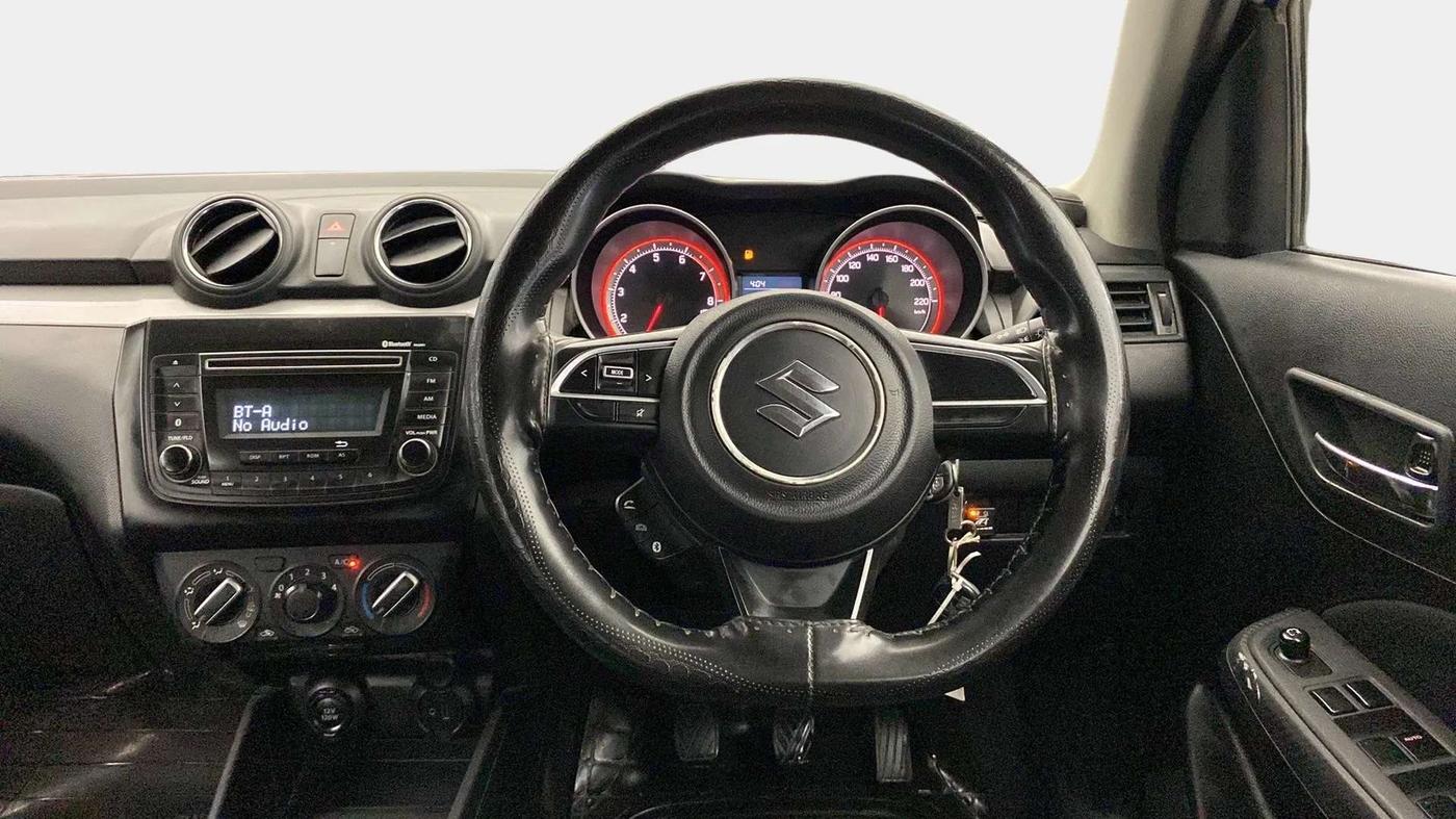 2018 Maruti Swift VXI, CNG, Manual, 78,058 km, Steering Wheel Close Up
