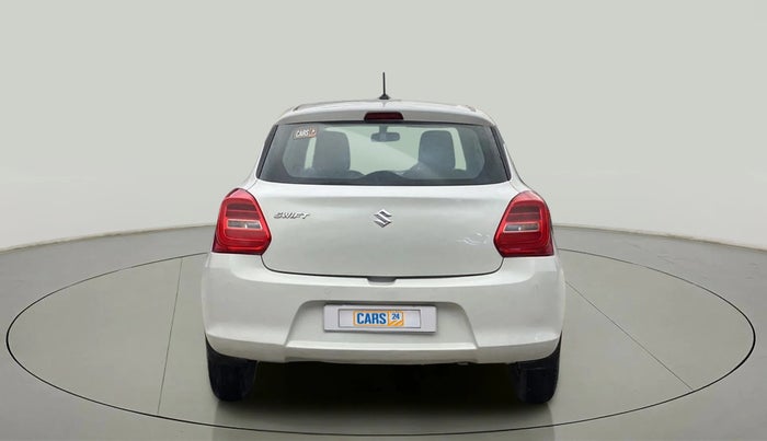 2018 Maruti Swift VXI, CNG, Manual, 78,058 km, Back/Rear