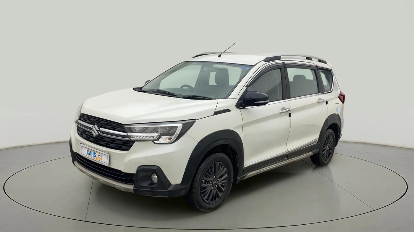 2022 Maruti XL6 ALPHA AT, Petrol, Automatic, 52,904 km, Left Front Diagonal