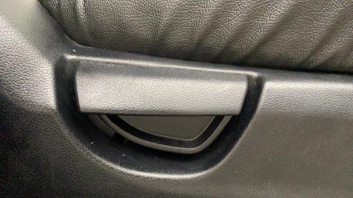 2019 Hyundai NEW SANTRO MAGNA, Petrol, Manual, 39,834 km, Driver Side Adjustment Panel