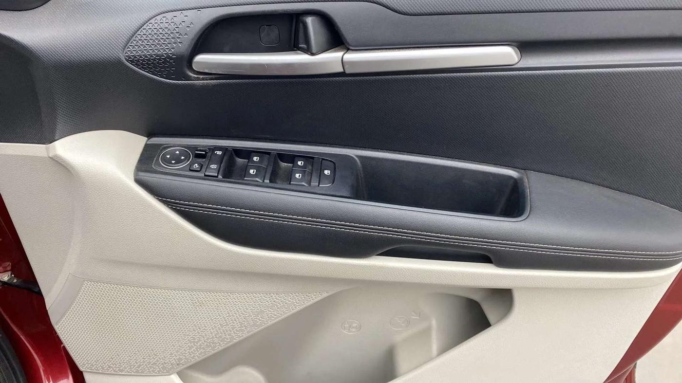2022 KIA SONET HTX 1.0 DCT, Petrol, Automatic, 22,001 km, Driver Side Door Panels Control